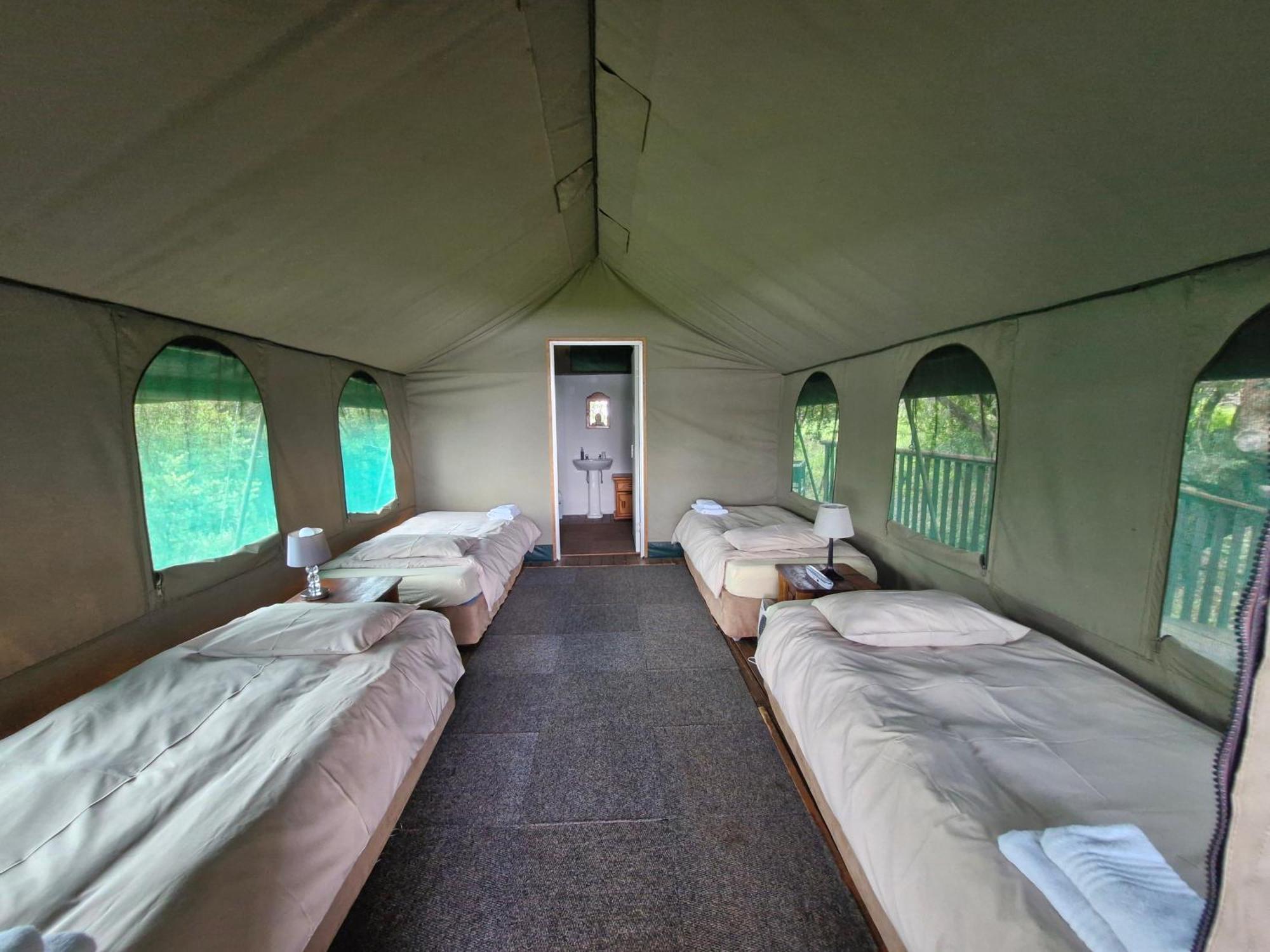 Valley Of The Rainbow Fly Fishing Estate Dullstroom Habitación foto